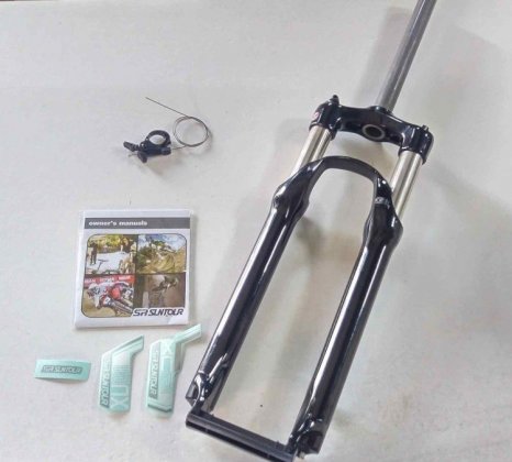 Вилка амортизационная пружинно-масляная SR Suntour XCR RL R 27.5 100mm Disc